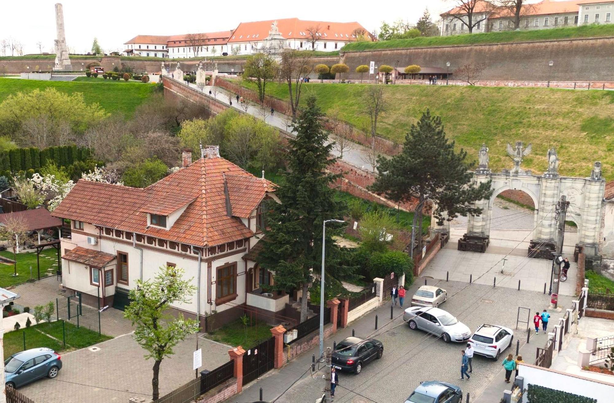 La Poarta Cetatii Villa Alba Iulia Eksteriør bilde